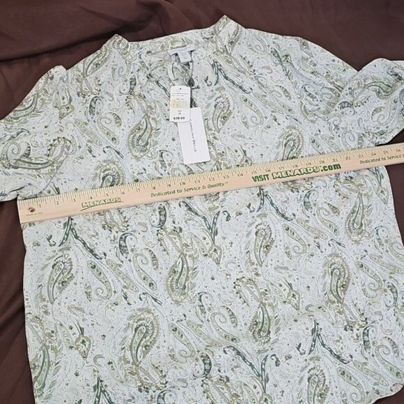 Carolina Belle Semi Sheer Cream And Green Paisley Tie Split Neck Top Plus Size1X - Picture 3 of 7